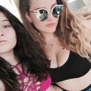 Meet your Posher, Emili